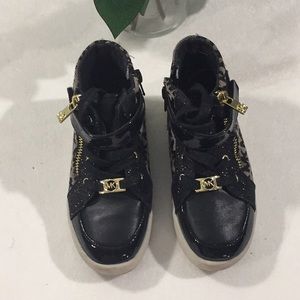 Michael Kors Sneakers Size 11